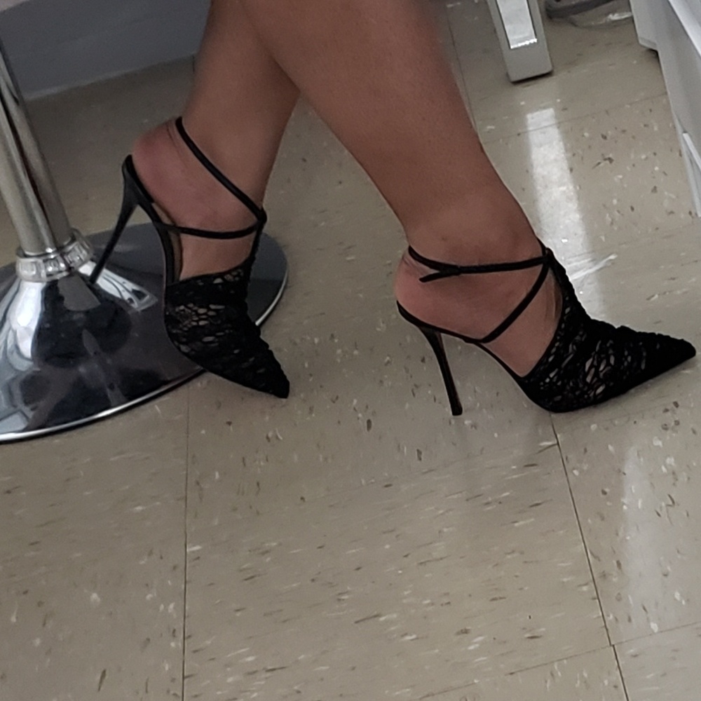 NEW CHRISTIAN LOUBOUTIN LACE ACIDE NEW CONDITION